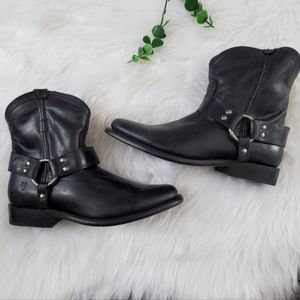 NWOT Frye Wyatt Harness Short Boots - Size 5.5 Women's